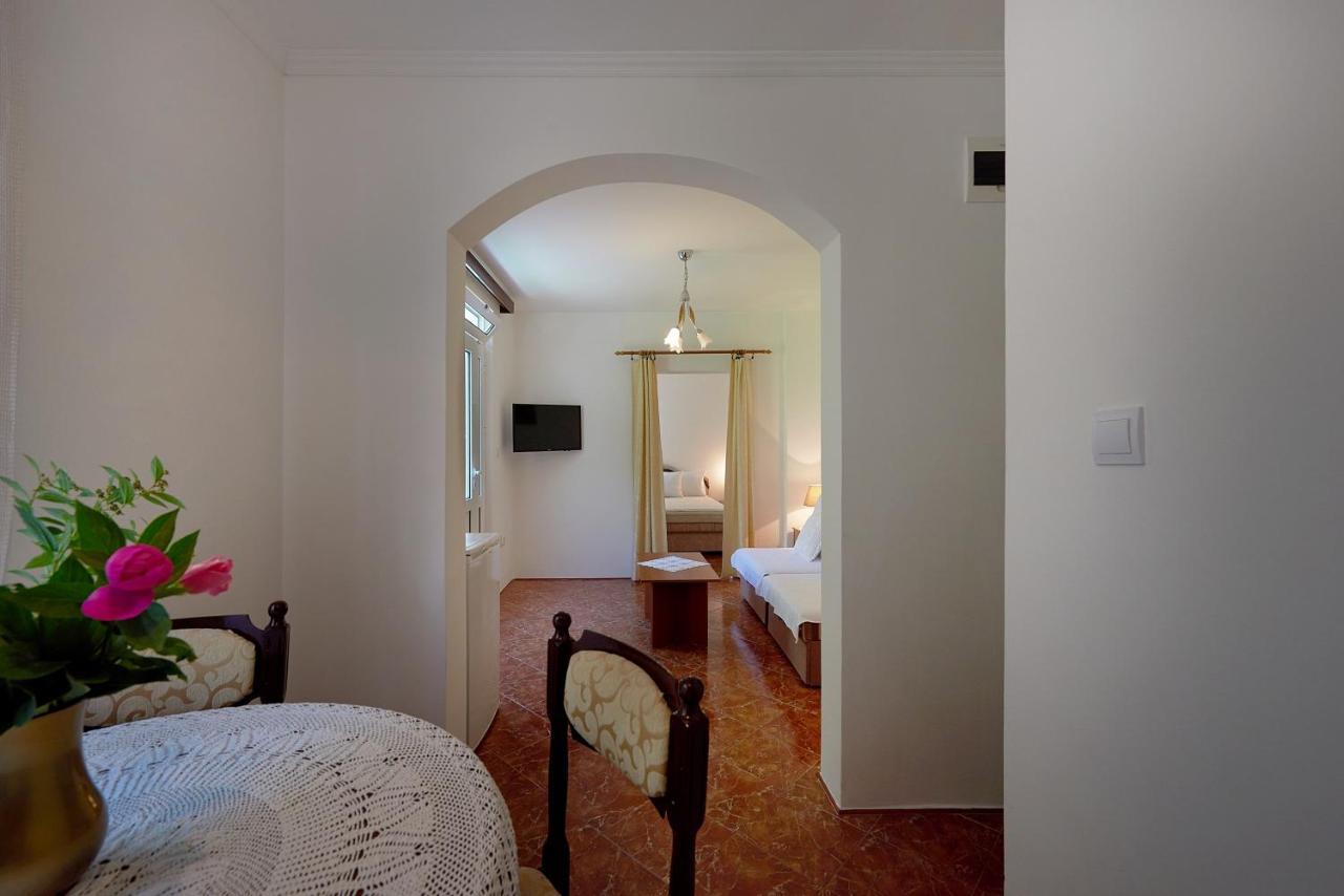 Apartmani Kuca U Maslinama Свети Стефан Екстериор снимка