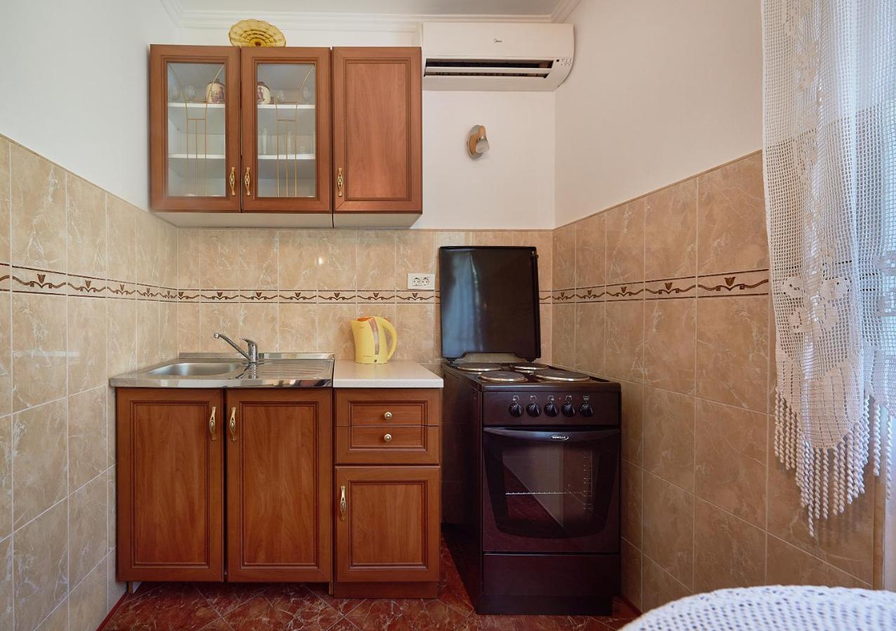 Apartmani Kuca U Maslinama Свети Стефан Екстериор снимка