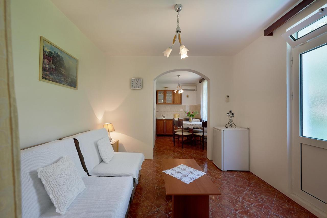 Apartmani Kuca U Maslinama Свети Стефан Екстериор снимка